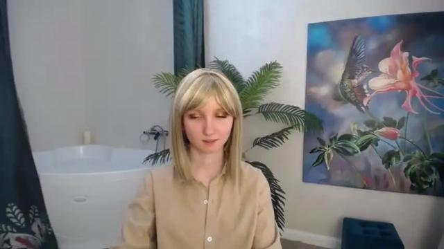 Image 4 of winterfairytale1 Stream on Chaturbate on 12 months ago