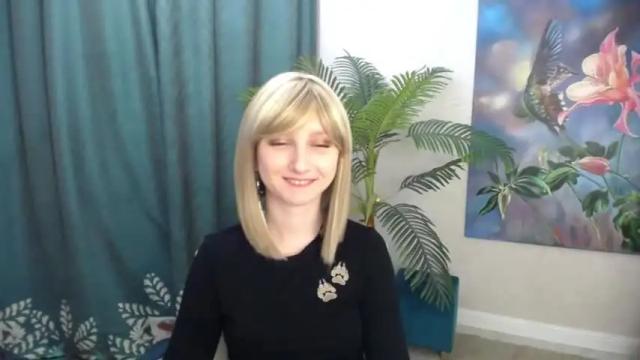 Image 3 of winterfairytale1 Stream on Chaturbate on 12 months ago