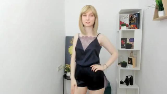 Image 8 of winterfairytale1 Stream on Chaturbate on 12 months ago