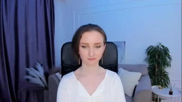 Image 10 of winterfairytale1 Stream on Chaturbate on 2 months ago