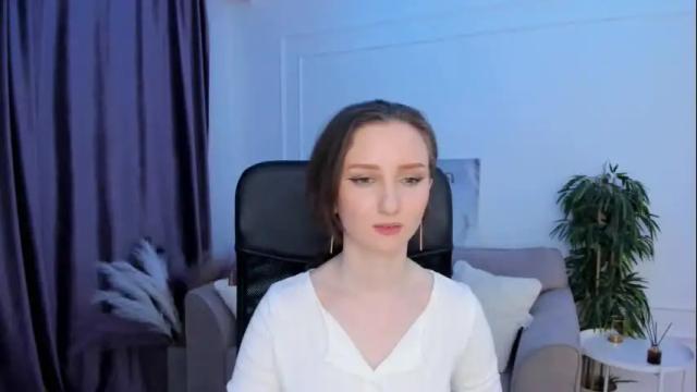 Image 11 of winterfairytale1 Stream on Chaturbate on 2 months ago