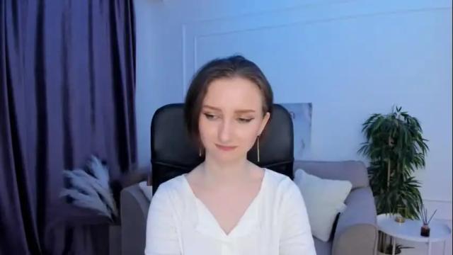 Image 6 of winterfairytale1 Stream on Chaturbate on 2 months ago