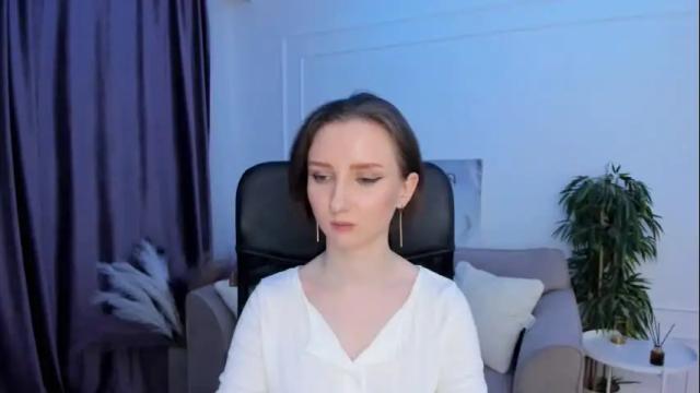 Image 8 of winterfairytale1 Stream on Chaturbate on 2 months ago