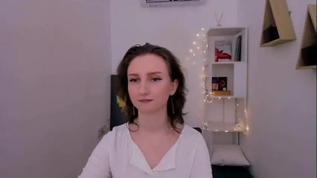Image 6 of winterfairytale1 Stream on Chaturbate on 2 months ago