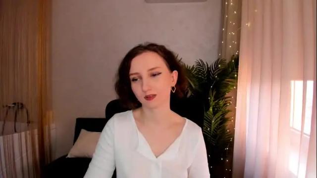 Image 2 of winterfairytale1 Stream on Chaturbate on 1 month ago