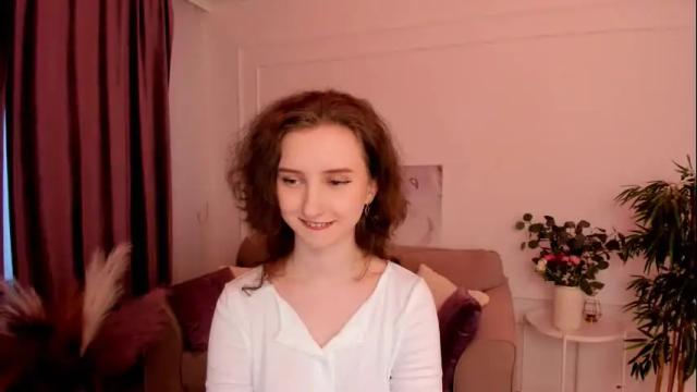 Image 2 of winterfairytale1 Stream on Chaturbate on 1 month ago