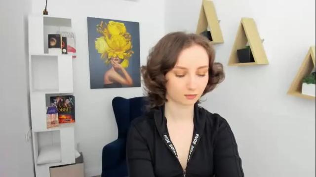 Image 10 of winterfairytale1 Stream on Chaturbate on 1 month ago