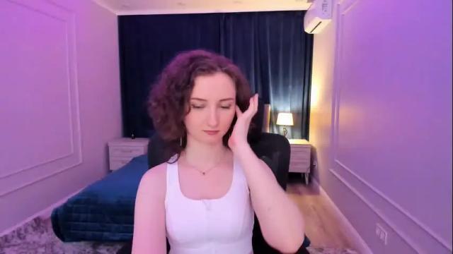 Image 6 of winterfairytale1 Stream on Chaturbate on 1 month ago