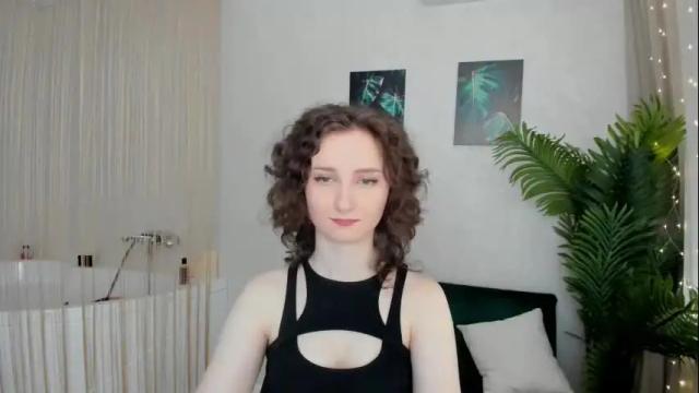 Image 7 of winterfairytale1 Stream on Chaturbate on 22 days ago