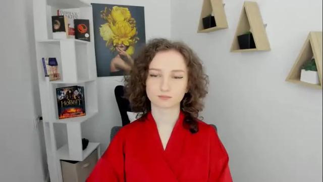 Image 2 of winterfairytale1 Stream on Chaturbate on 17 days ago