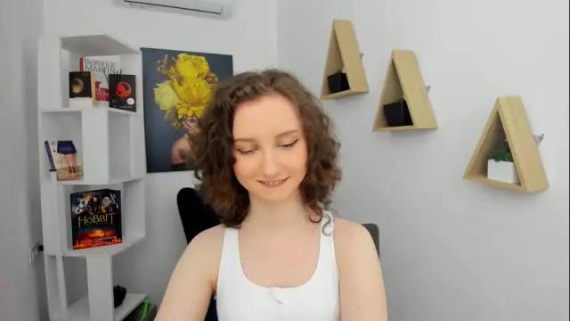 Image 11 of winterfairytale1 Stream on Chaturbate on 15 days ago