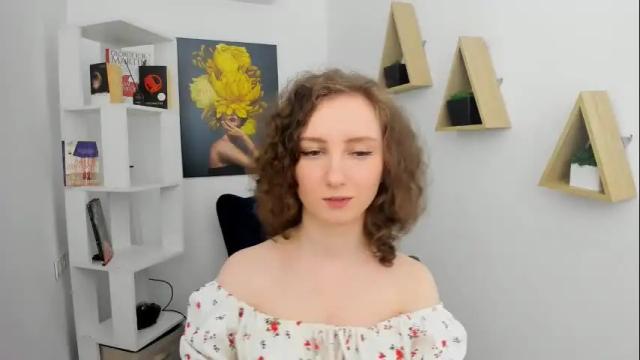 Image 10 of winterfairytale1 Stream on Chaturbate on 8 days ago