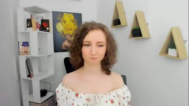 Image 11 of winterfairytale1 Stream on Chaturbate on 8 days ago