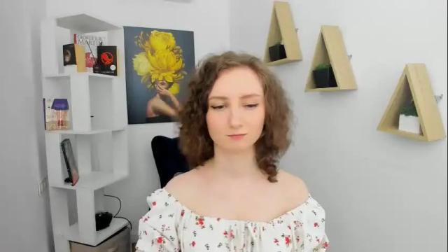 Image 6 of winterfairytale1 Stream on Chaturbate on 8 days ago