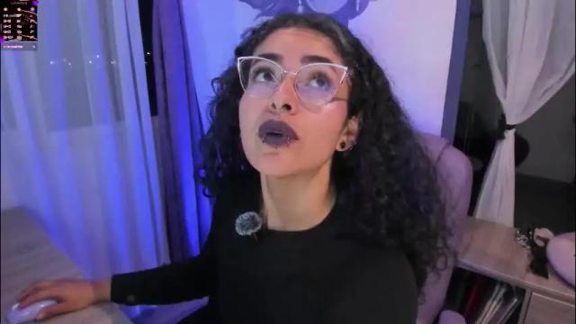 Image 7 of witchofhearts Stream on Chaturbate on 1 month ago