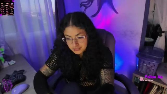 Image 3 of witchofhearts Stream on Chaturbate on 1 month ago