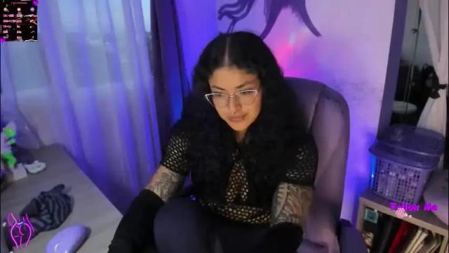 Image 4 of witchofhearts Stream on Chaturbate on 1 month ago