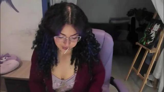 Image 2 of witchofhearts Stream on Chaturbate on 14 days ago