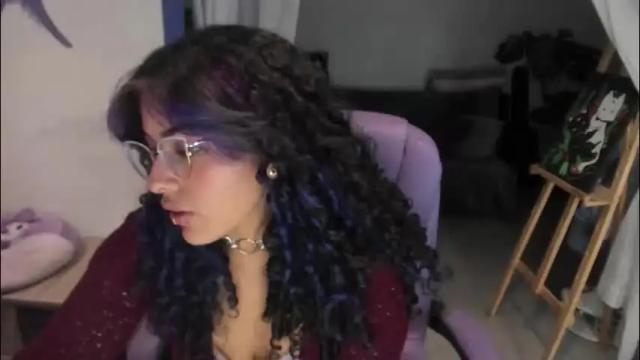 Image 3 of witchofhearts Stream on Chaturbate on 14 days ago