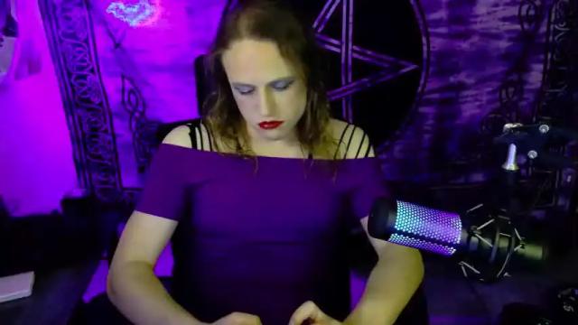 Image 4 of witchynbitchy Stream on Chaturbate on 19 months ago