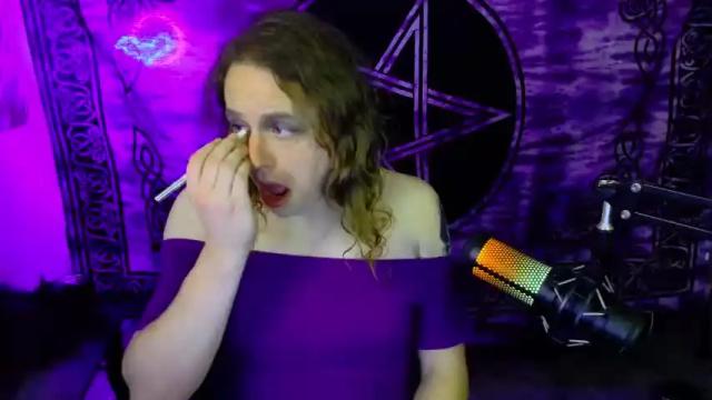Image 2 of witchynbitchy Stream on Chaturbate on 19 months ago