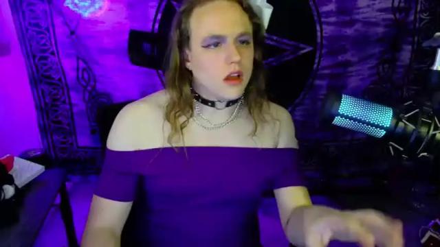 Image 4 of witchynbitchy Stream on Chaturbate on 15 months ago