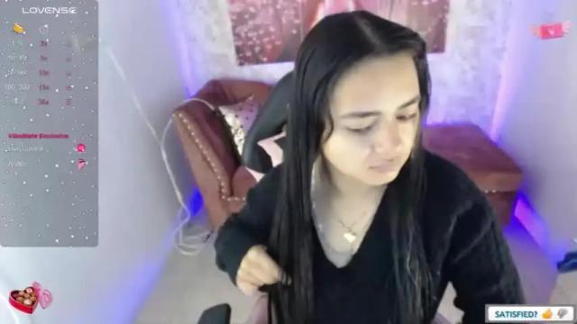 Image 3 of withneyx_m Stream on Chaturbate on 15 months ago