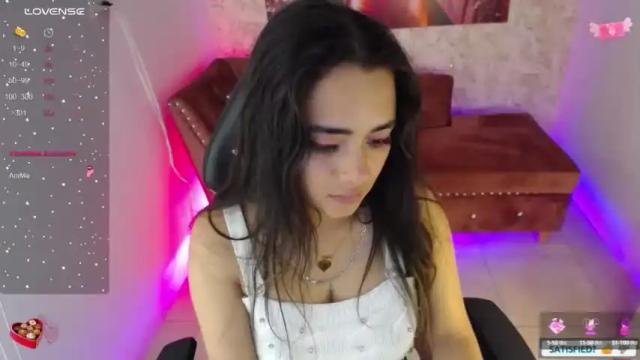 Image 7 of withneyx_m Stream on Chaturbate on 15 months ago