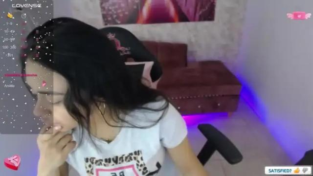 Image 6 of withneyx_m Stream on Chaturbate on 15 months ago
