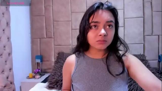 Image 7 of withneyxx Stream on Chaturbate on 1 month ago