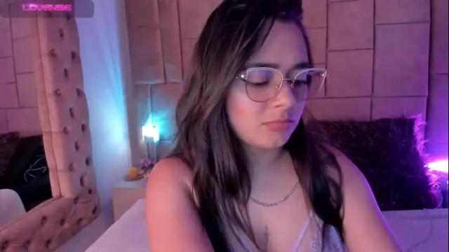 Image 7 of withneyxx Stream on Chaturbate on 1 month ago