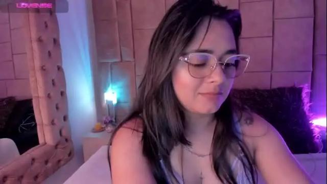 Image 8 of withneyxx Stream on Chaturbate on 1 month ago