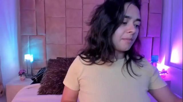 Image 3 of withneyxx Stream on Chaturbate on 13 days ago