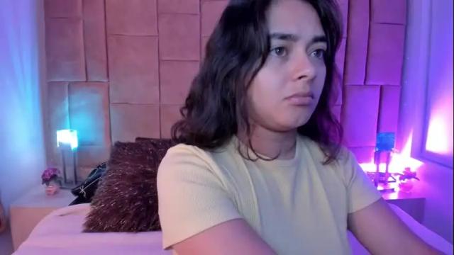 Image 6 of withneyxx Stream on Chaturbate on 13 days ago
