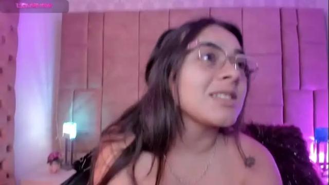Image 2 of withneyxx Stream on Chaturbate on 11 days ago