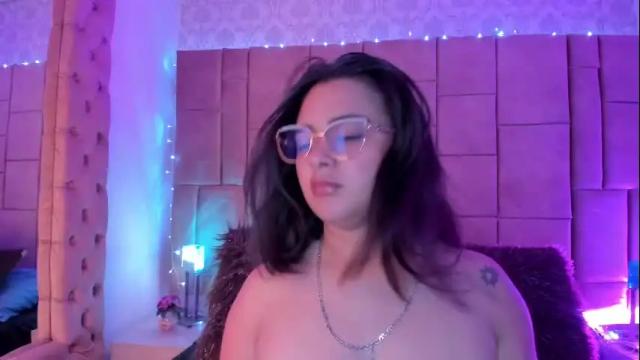 Image 12 of withneyxx Stream on Chaturbate on 10 days ago