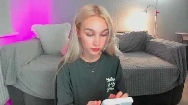 Image 12 of wladilia Stream on Chaturbate on 1 month ago