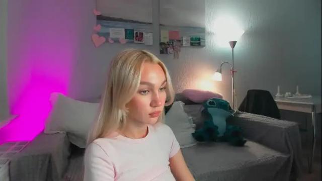 Image 4 of wladilia Stream on Chaturbate on 1 month ago