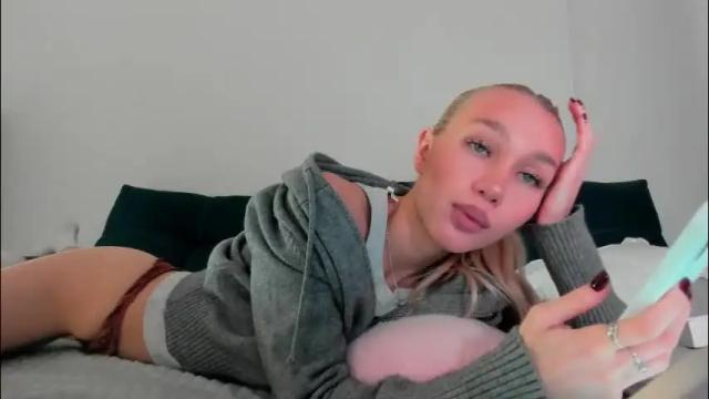 Image 2 of wladilia Stream on Chaturbate on 1 month ago