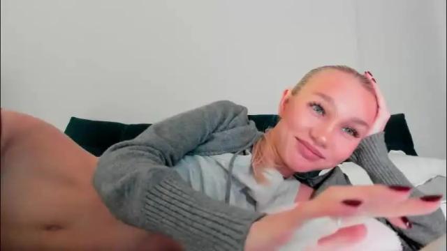 Image 4 of wladilia Stream on Chaturbate on 1 month ago