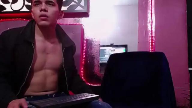 Thumbnail 1, wolf_king1121's Stream at Chaturbate, 22 months ago
