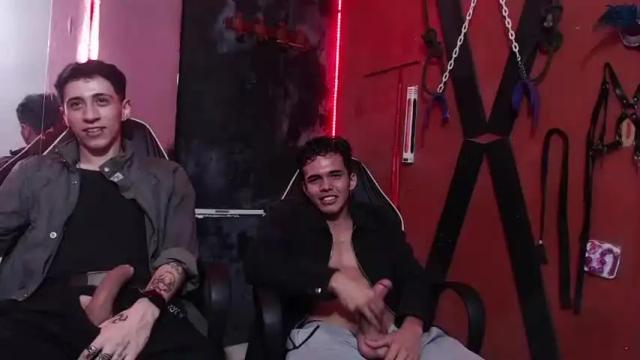 Image 6 of wolf_king1121 Stream on Chaturbate on 22 months ago