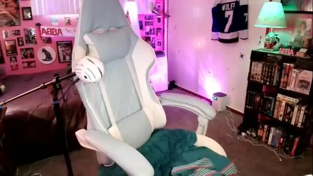 Image 10 of wolfie_777 Stream on Chaturbate on 19 days ago