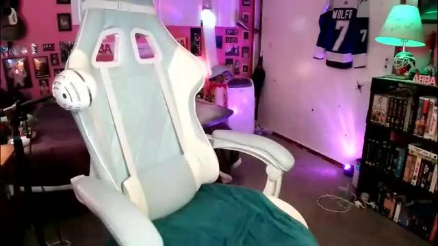 Image 12 of wolfie_777 Stream on Chaturbate on 1 month ago