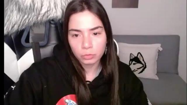 Image 12 of wolfs_daughter Stream on Chaturbate on 1 month ago