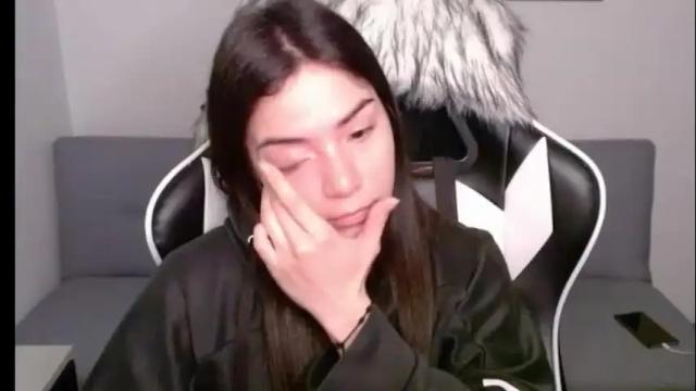 Image 4 of wolfs_daughter Stream on Chaturbate on 1 month ago