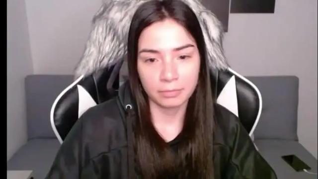 Image 8 of wolfs_daughter Stream on Chaturbate on 1 month ago