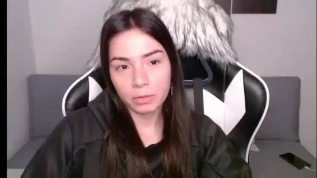 Image 12 of wolfs_daughter Stream on Chaturbate on 1 month ago