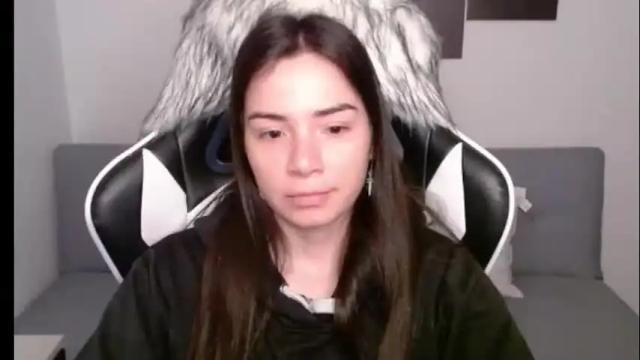 Image 12 of wolfs_daughter Stream on Chaturbate on 1 month ago