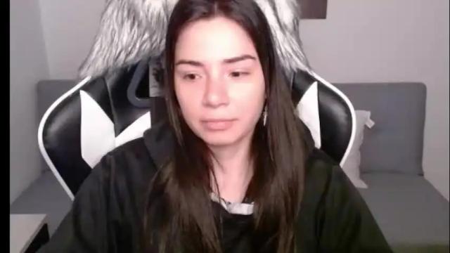 Image 8 of wolfs_daughter Stream on Chaturbate on 1 month ago